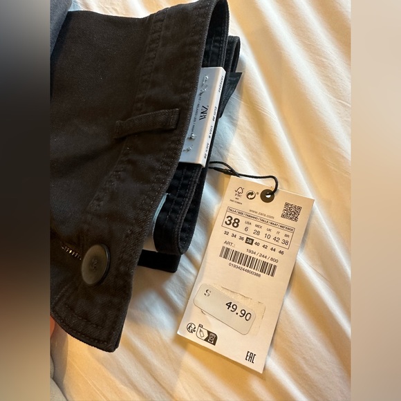 Never worn tags still on Zara black wide leg jeans. - Picture 2 of 2